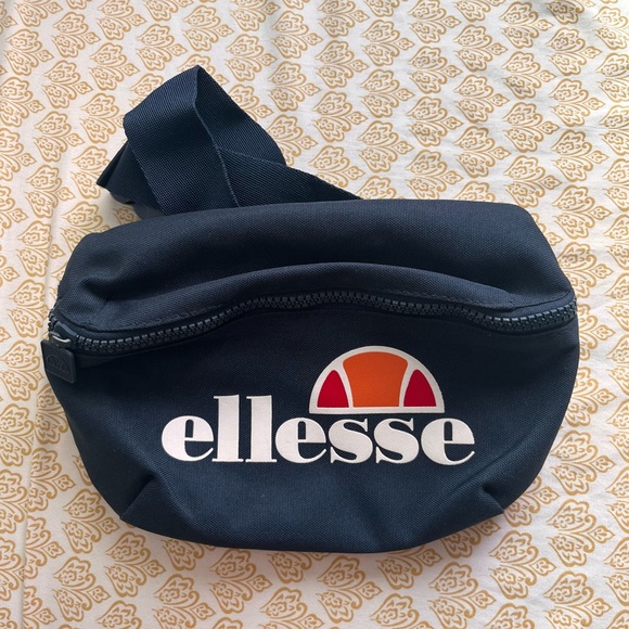 Ellesse Crossbody/Waist Bag - Picture 1 of 4